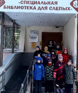 Поход в библиотеку. Литературная игра «По следам сказок Ш. Перро»