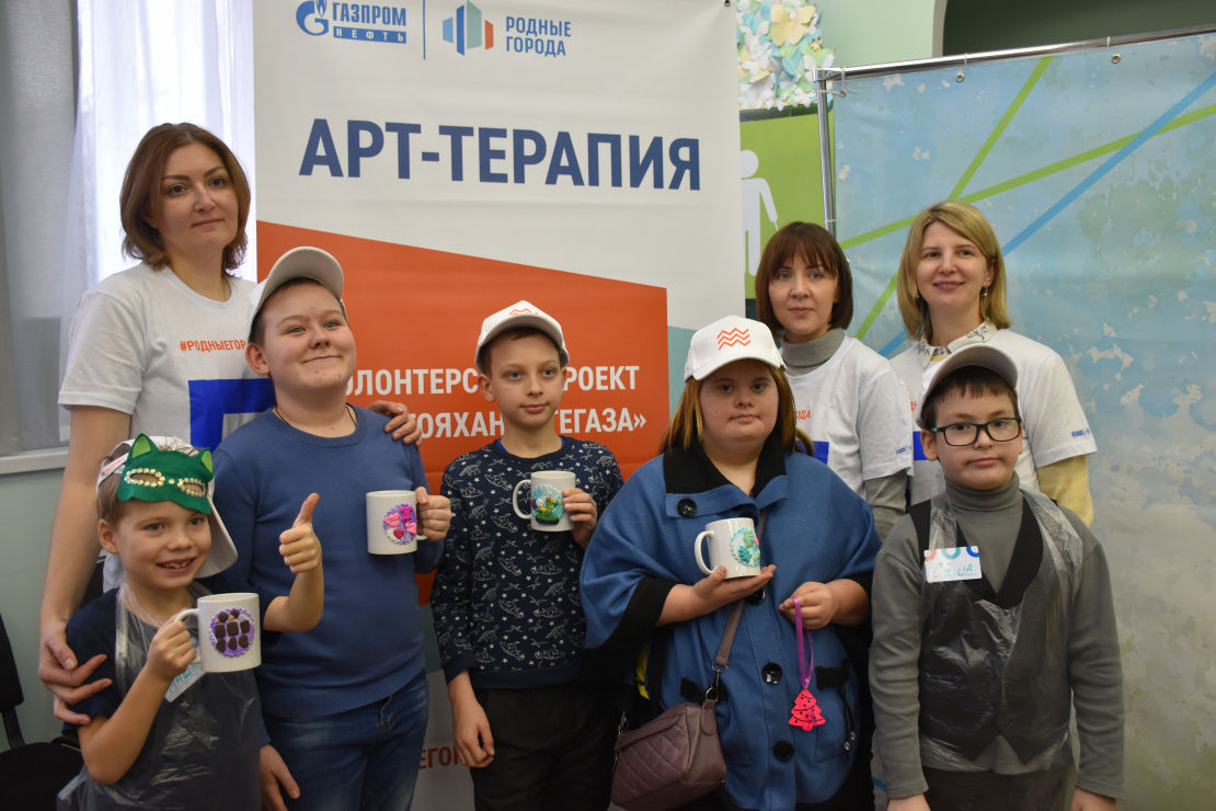 Мастер-класс для детей и взрослых прошел в Центре реабилитации инвалидов