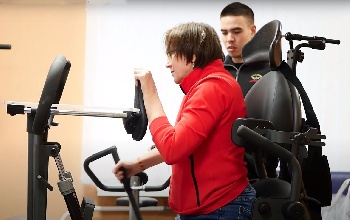 В Ресурсном центре ВОИ проходят занятия по основам независимой жизни в инвалидной коляске
