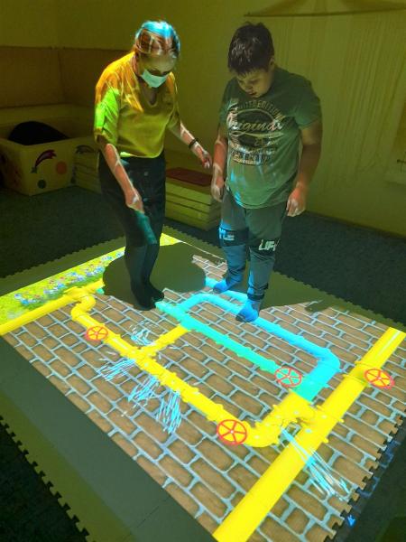 Новое приобретение в центре «Родник» - «Образовательный интерактивный пол»