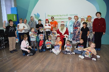 Доброе волшебство «Мари Ванны»: как бабушки-артистки подарили детям настоящий Новый год