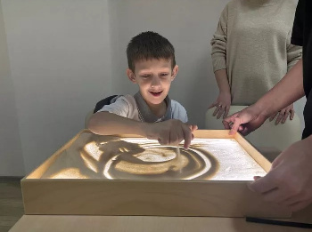 Рисование песком