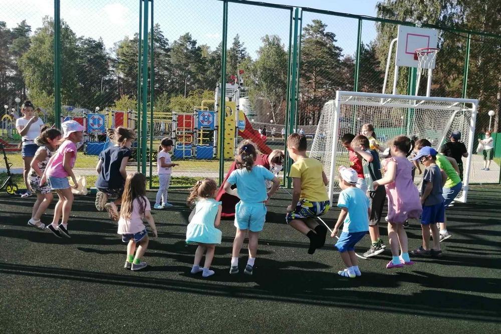 Социокультурная реабилитация в центре «Пышма»: культурно-досуговый «Клубок затей» для детей