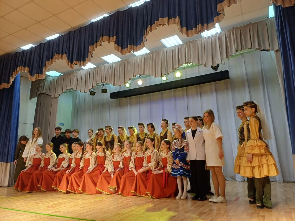 Объединяющая сила танцев народов мира на сцене в «Роднике»