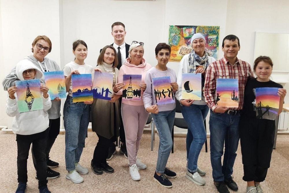 Бесплатный мастер-класс по живописи для онкобольных