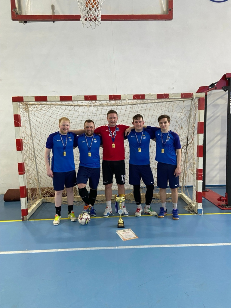 команда по футзалу победители ЧТО.jpg