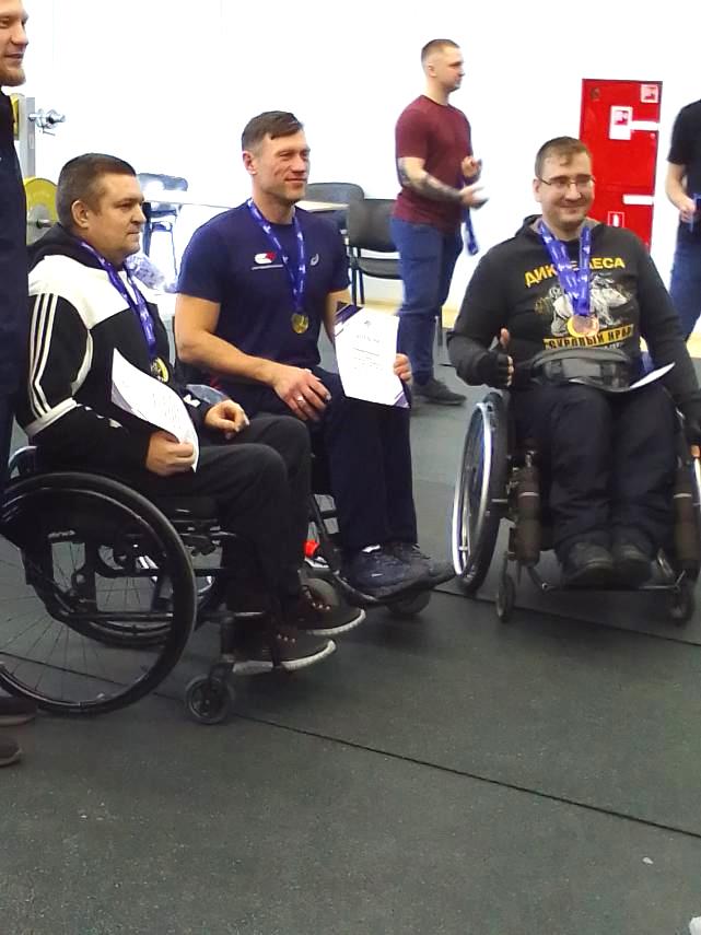 АРМ слева Базанов Игорь, Чикишев Владислав, Гетманов Александр.jpg