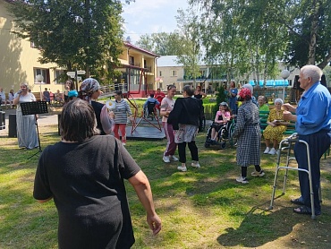 Праздничный концерт ко Дню семьи, любви и верности